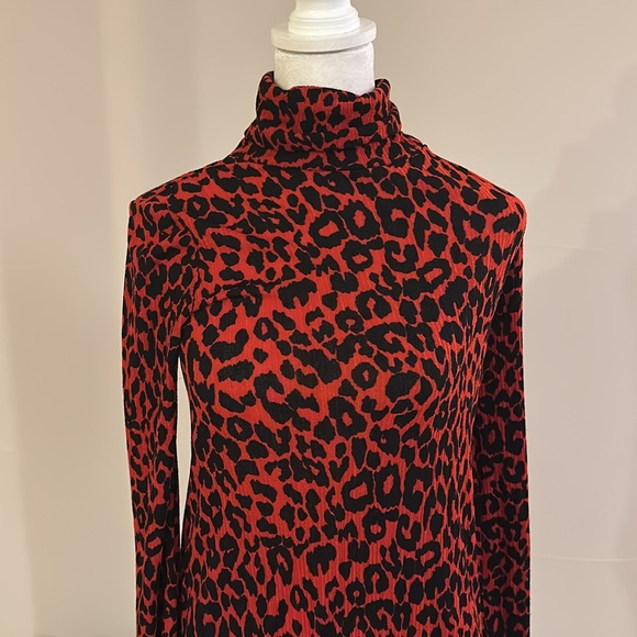 Zara Textured Weave Bodycon Black and Red Leopard Print Midi Dress - Picture 3 of 7